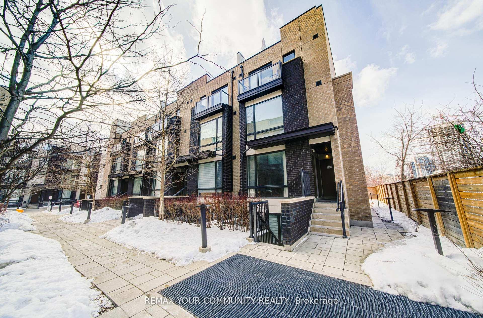 34 Fieldway Road 146, Toronto W08, ON M8Z 0E3