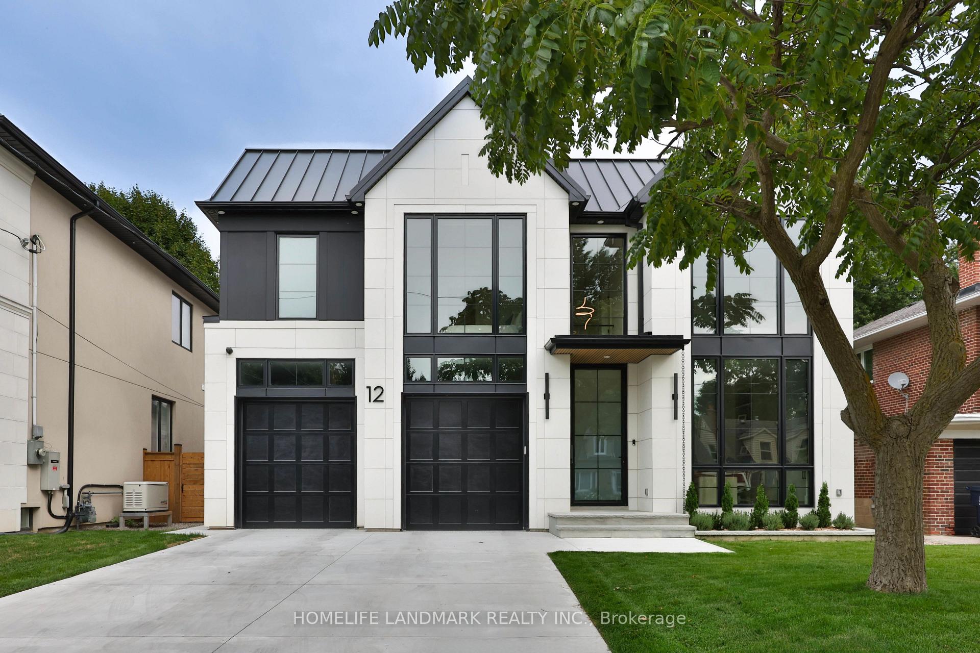 12 Bernice Avenue, Toronto W07, ON M8Y 1Z6