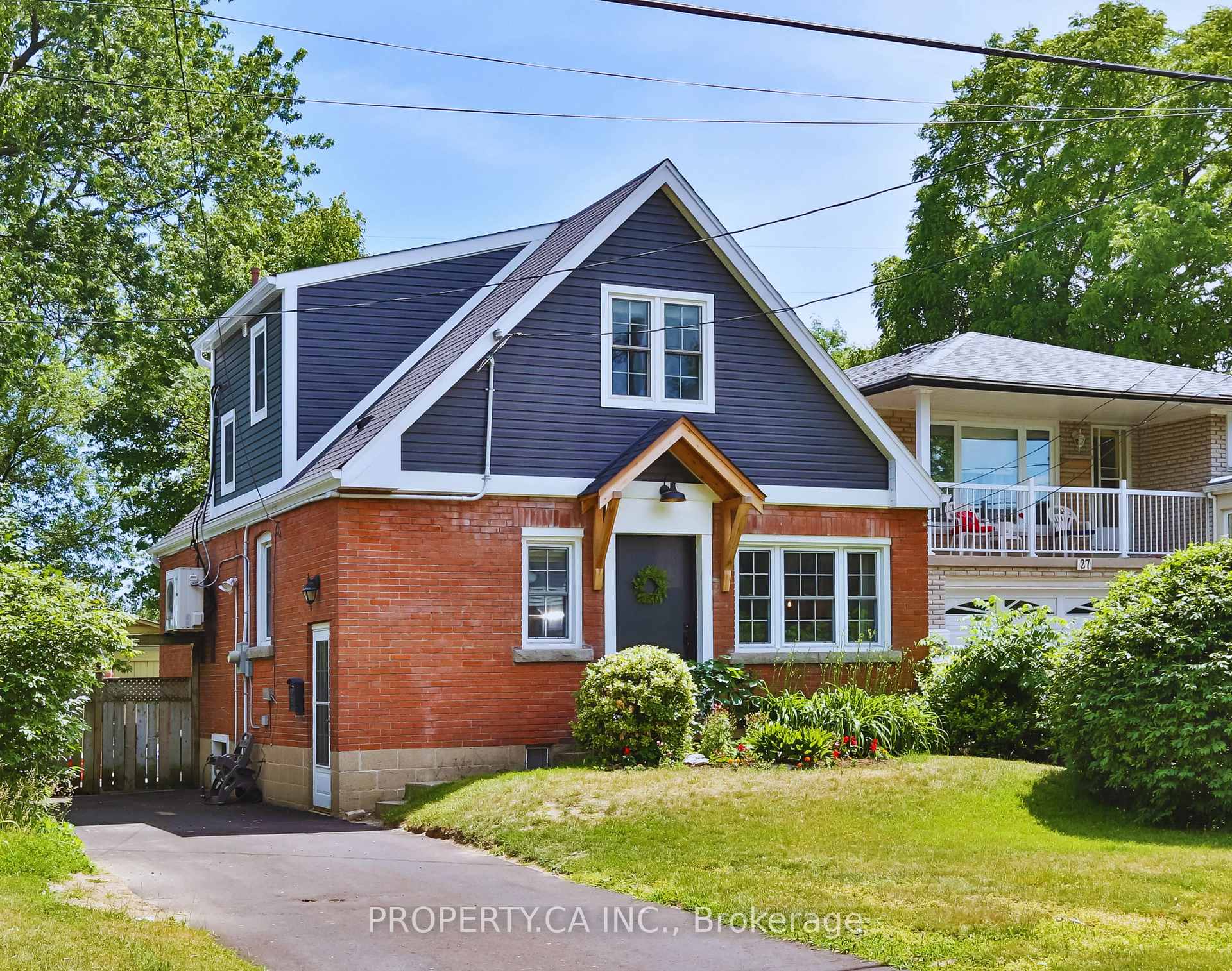 29 Oakfield Drive, Toronto W07, ON M8Y 1N6