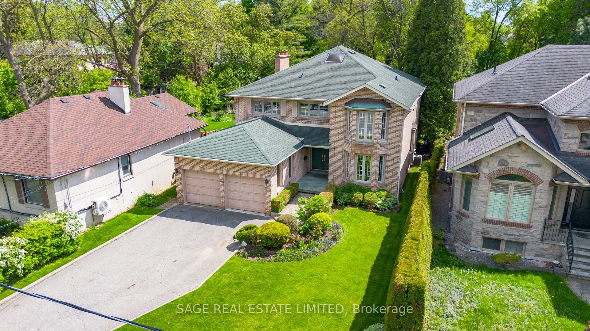 172 Burnhamthorpe Road, Toronto W08, ON M9A 1H6