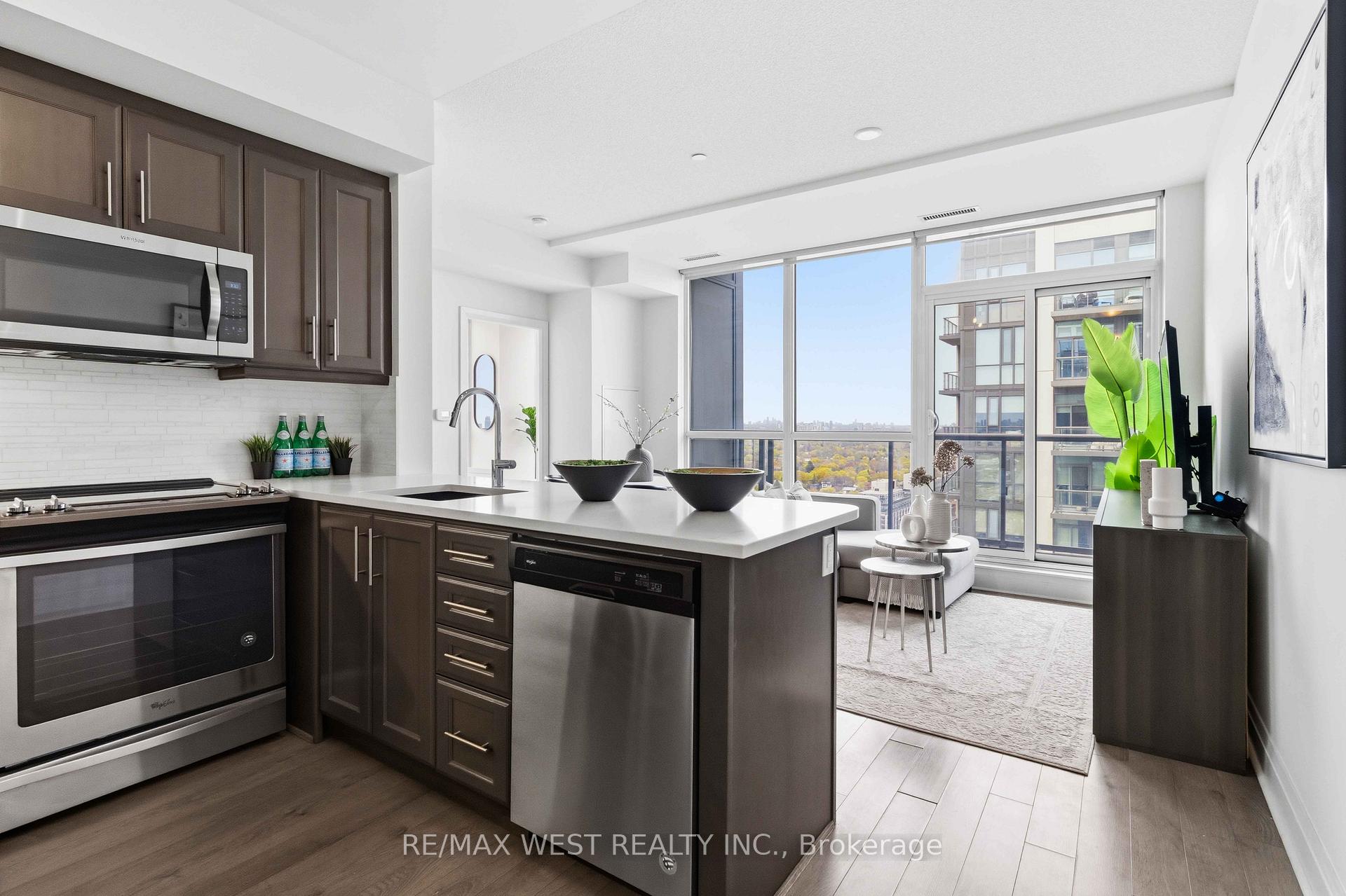 15 Zorra Street 2202, Toronto W08, ON M8Z 0C1