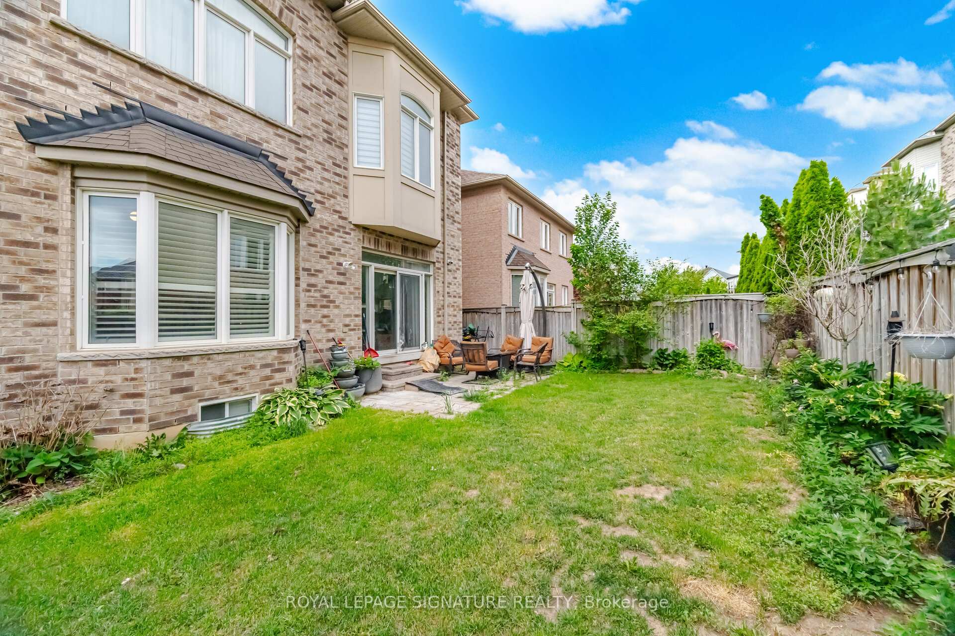 296 Mill Road A21, Toronto, ON M9C 4X8