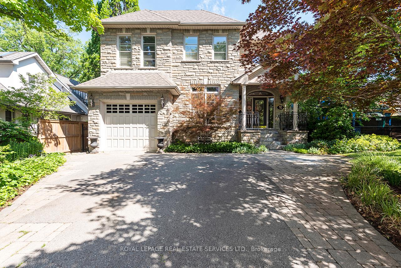 52 Herne Hill, Toronto W08, ON M9A 2X1