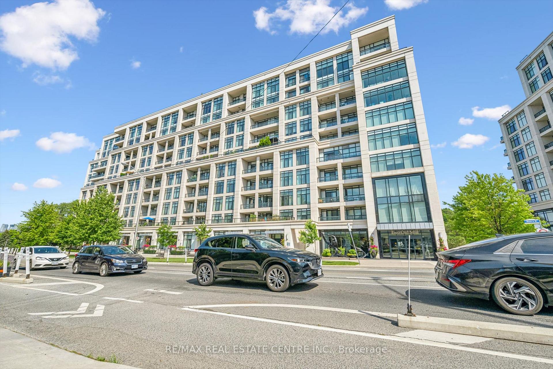 2 Old Mill Drive 524, Toronto, ON M6S 0A2